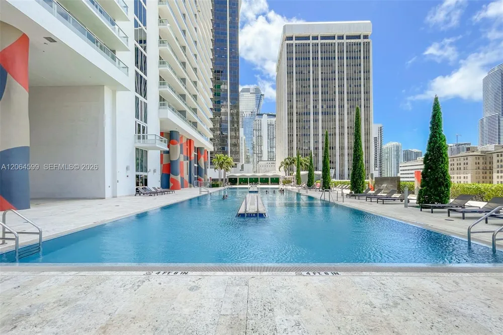 50 Biscayne Blvd #2505 Miami, FL 33132