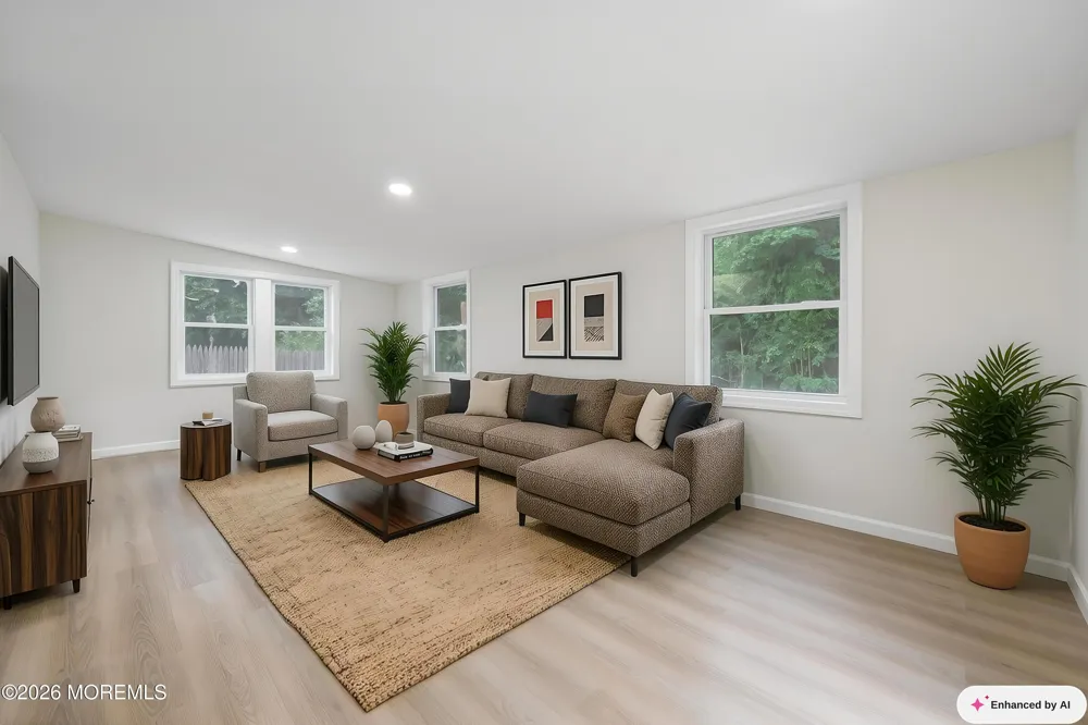 55 Davis Lane Red Bank, NJ 07701