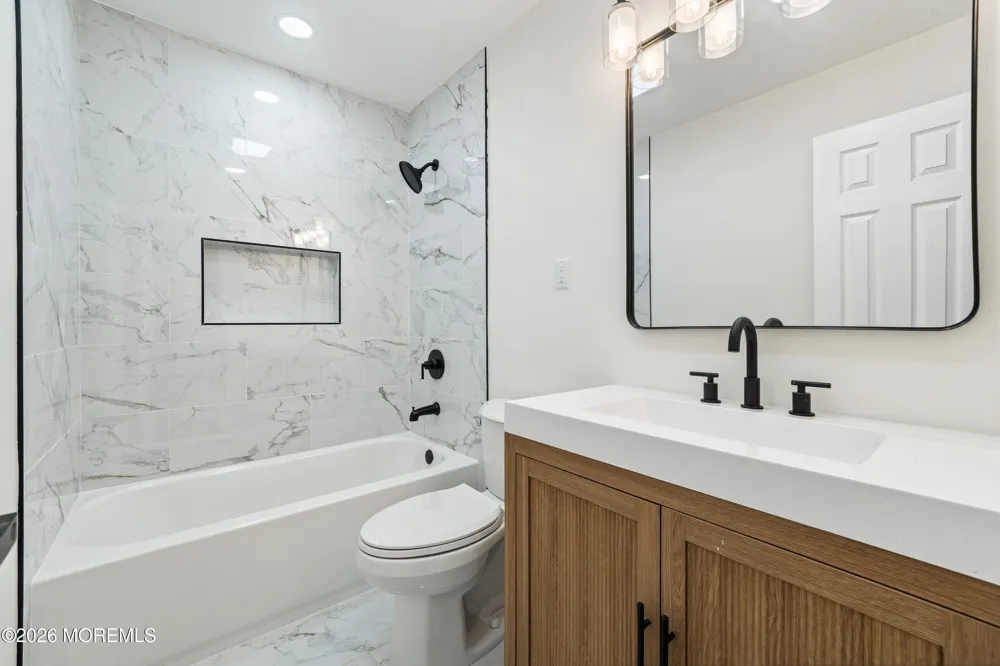 55 Davis Lane Red Bank, NJ 07701