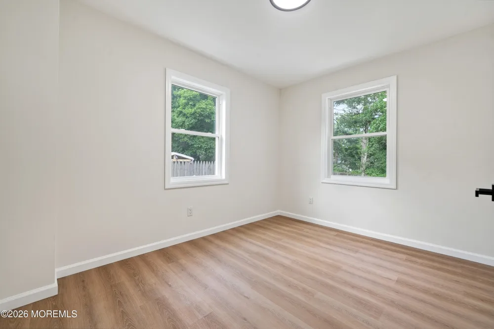 55 Davis Lane Red Bank, NJ 07701