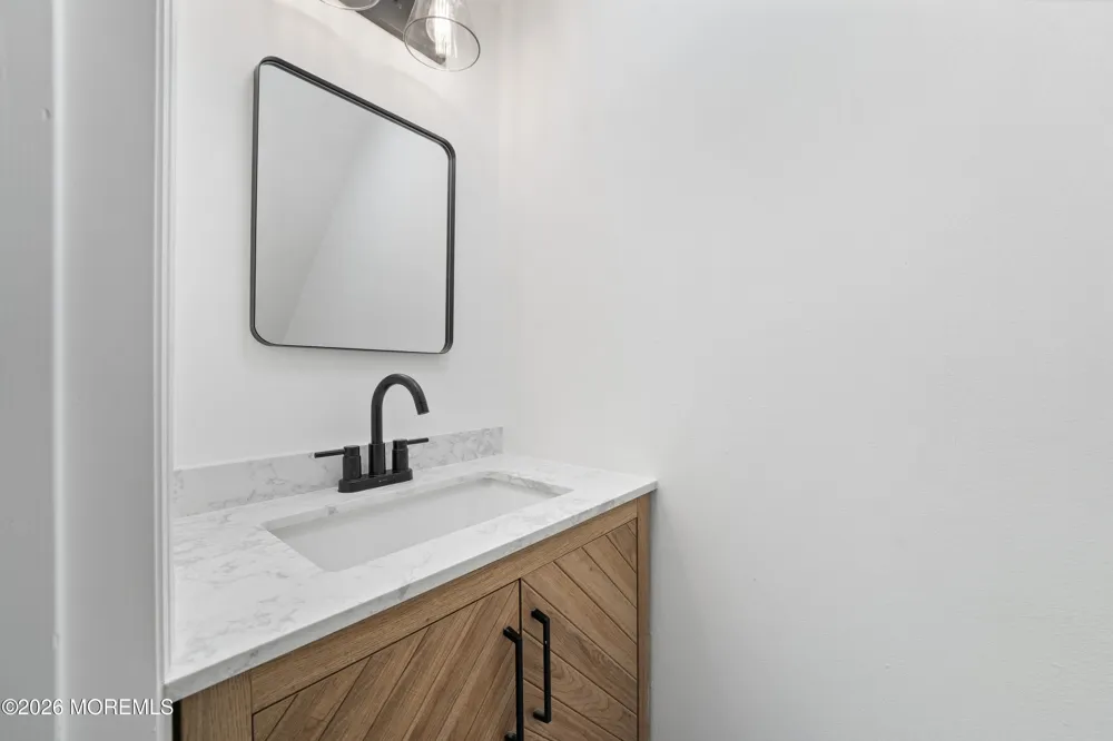 55 Davis Lane Red Bank, NJ 07701