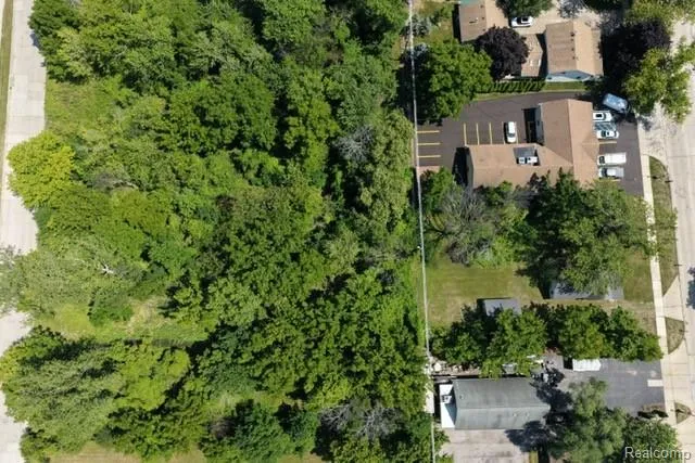 8120 Macomb Street Grosse Ile Township, MI 48138