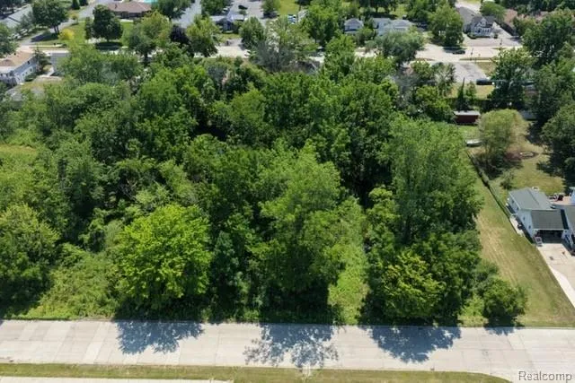8120 Macomb Street Grosse Ile Township, MI 48138