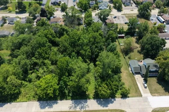 8120 Macomb Street Grosse Ile Township, MI 48138