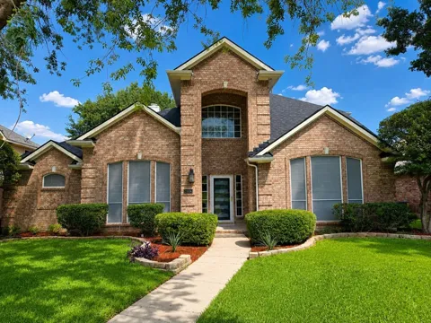 7904 Alderwood Place