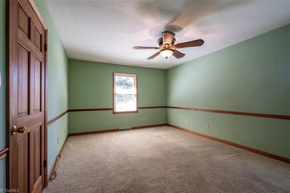173 Old Meadowbrook Lane Elkin, NC 28621