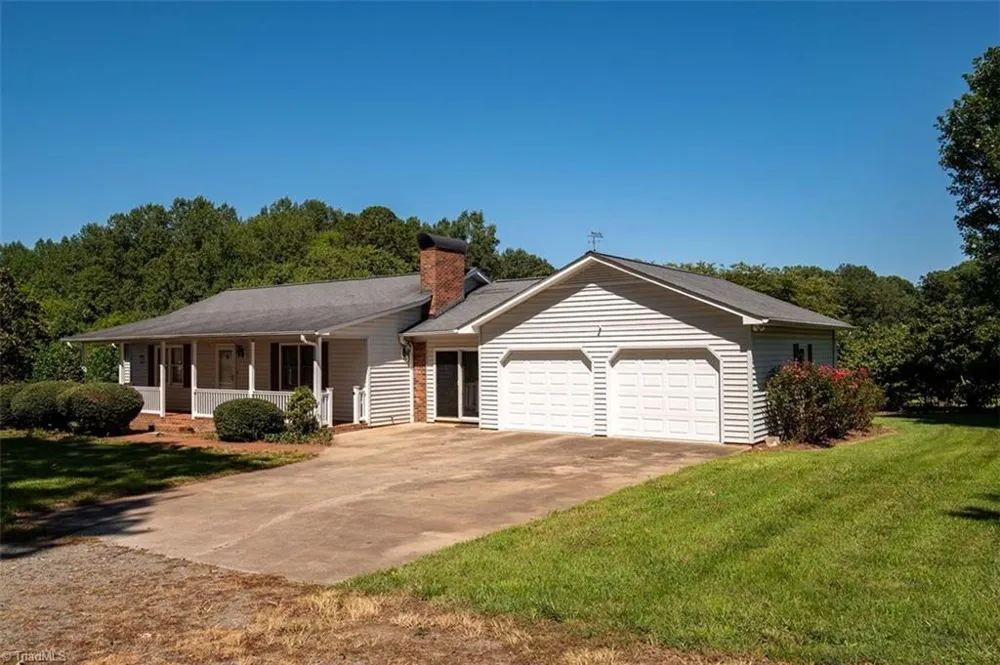 173 Old Meadowbrook Lane Elkin, NC 28621