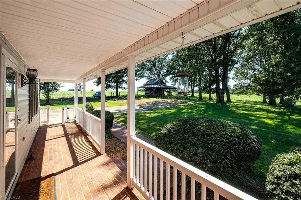 173 Old Meadowbrook Lane Elkin, NC 28621