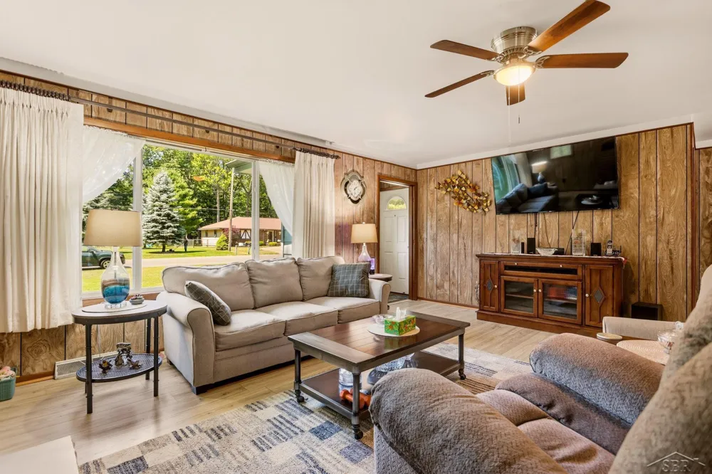 110 Chippewa Trail Denton Township, MI 48651