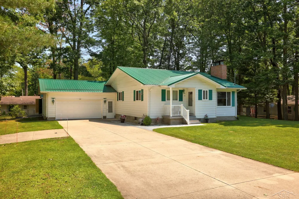 110 Chippewa Trail Denton Township, MI 48651