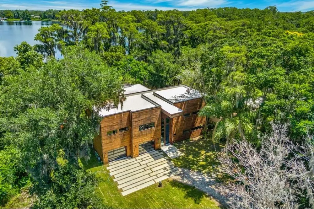 3807 S SEMORAN BOULEVARD Orlando, FL 32822