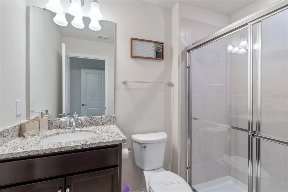 716 GARDENIA LANE Davenport, FL 33897