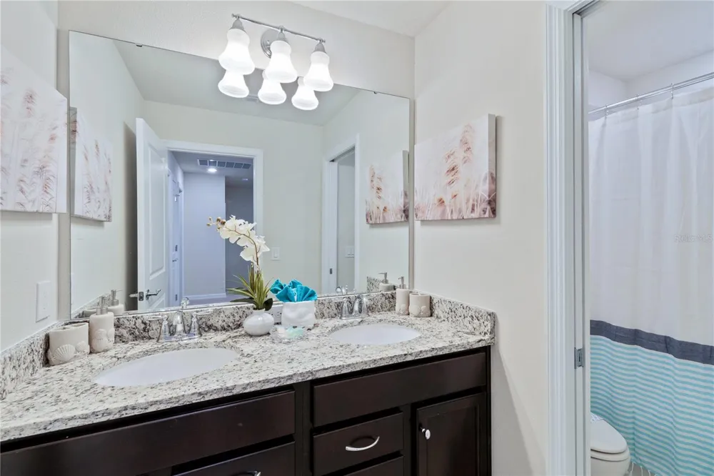 716 GARDENIA LANE Davenport, FL 33897