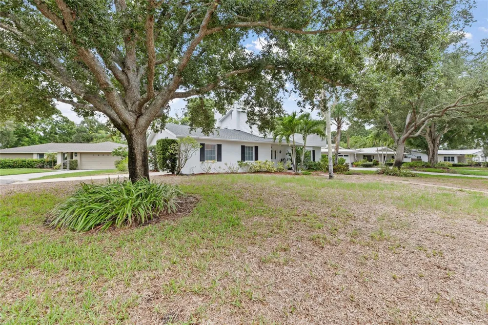 1901 DORMIEONE ROAD St Petersburg, FL 33710
