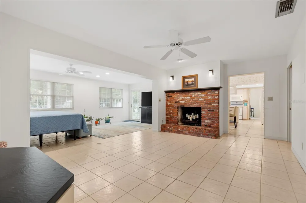 1901 DORMIEONE ROAD St Petersburg, FL 33710