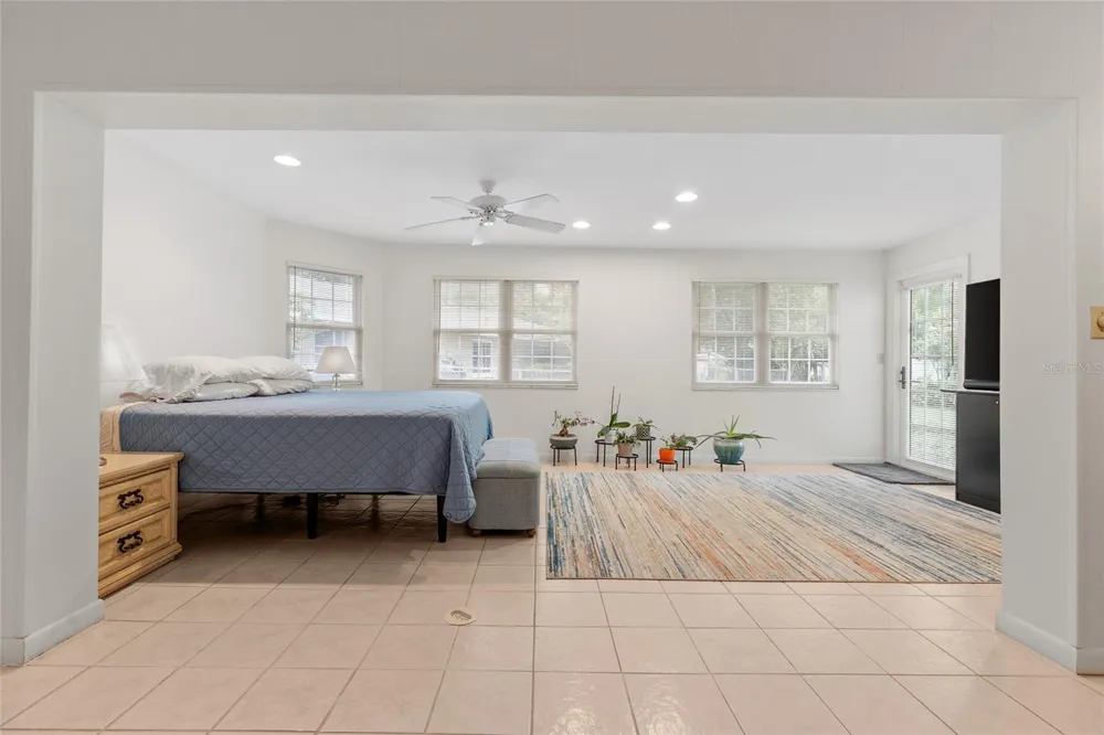 1901 DORMIEONE ROAD St Petersburg, FL 33710