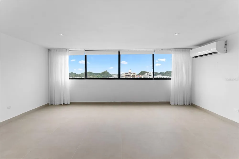 4 GENERALIFE SAN PATRICIO AVENUE #1504 Guaynabo, PR 00966
