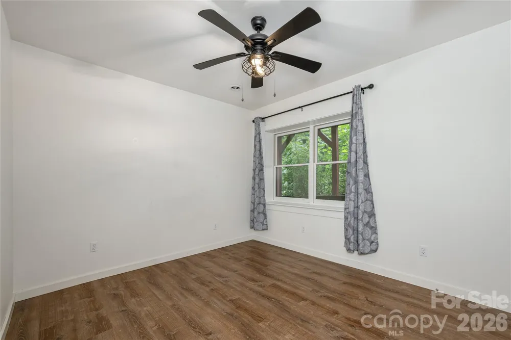 47 Buchanan Lane Canton, NC 28716