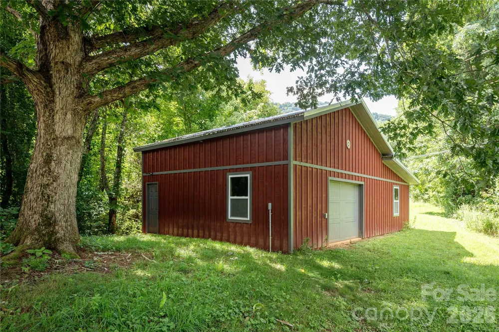 47 Buchanan Lane Canton, NC 28716
