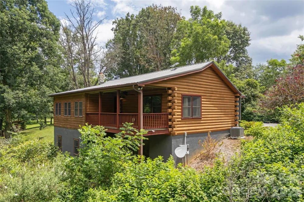 47 Buchanan Lane Canton, NC 28716