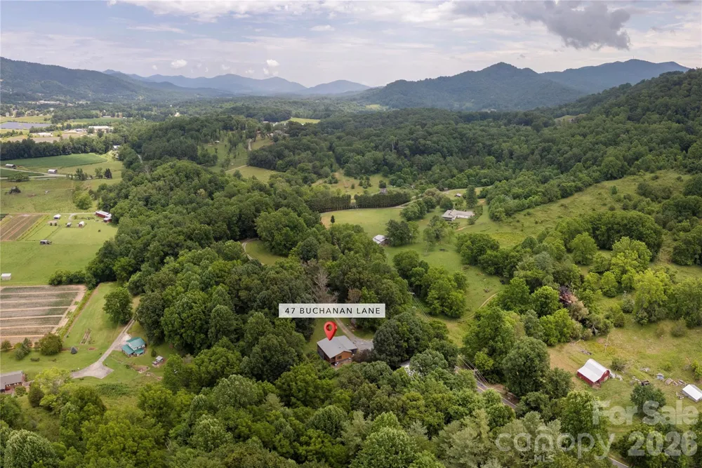 47 Buchanan Lane Canton, NC 28716