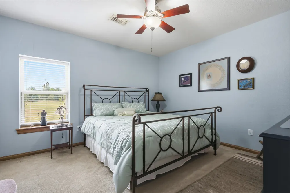 8165 Jackson Road Krum, TX 76249