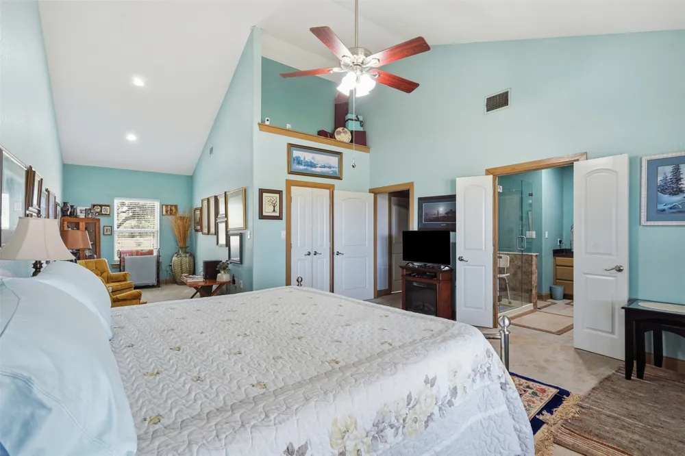 8165 Jackson Road Krum, TX 76249