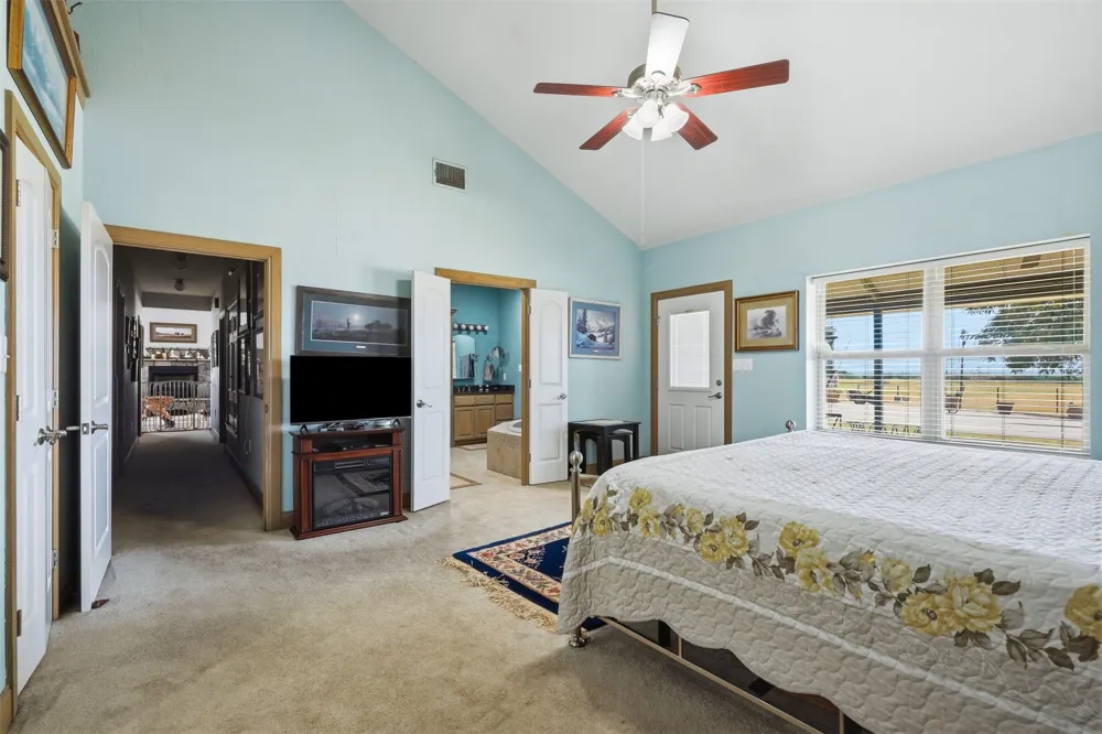 8165 Jackson Road Krum, TX 76249