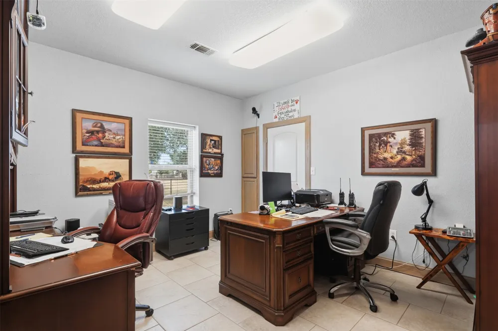8165 Jackson Road Krum, TX 76249