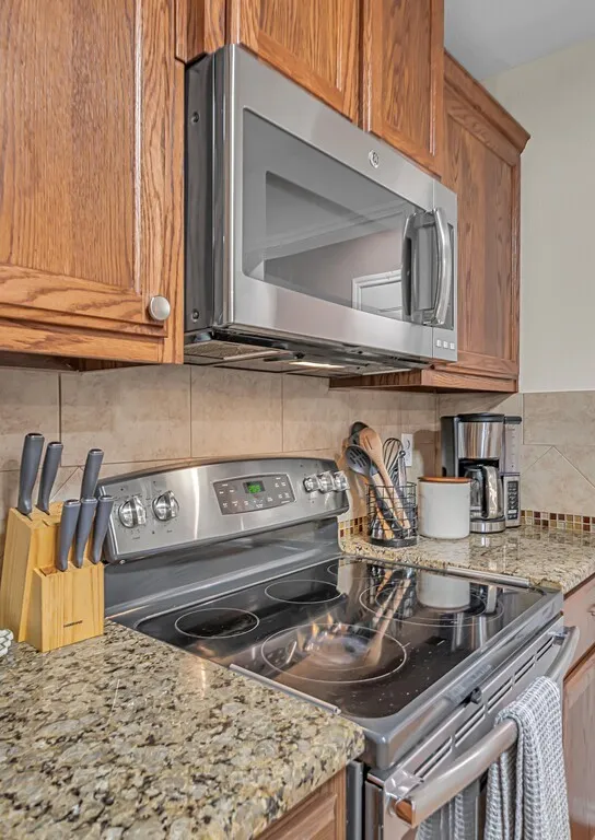 213 Woodlands Boulevard Bellmead, TX 76705
