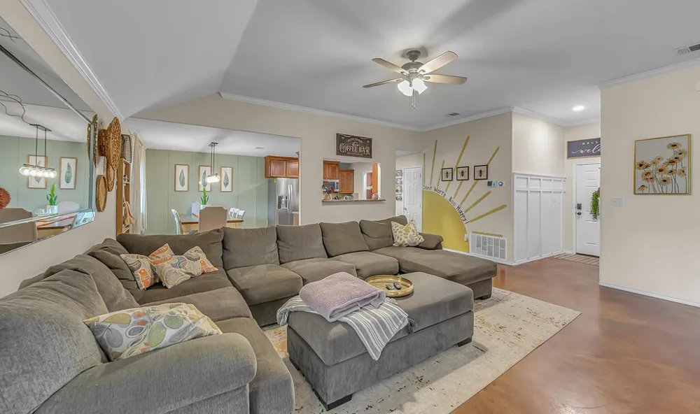 213 Woodlands Boulevard Bellmead, TX 76705