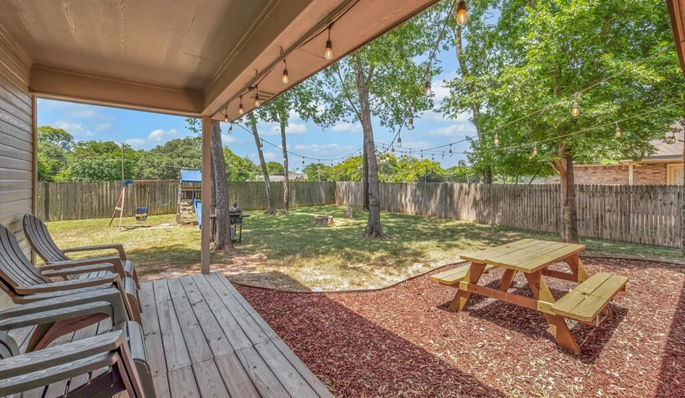 213 Woodlands Boulevard Bellmead, TX 76705