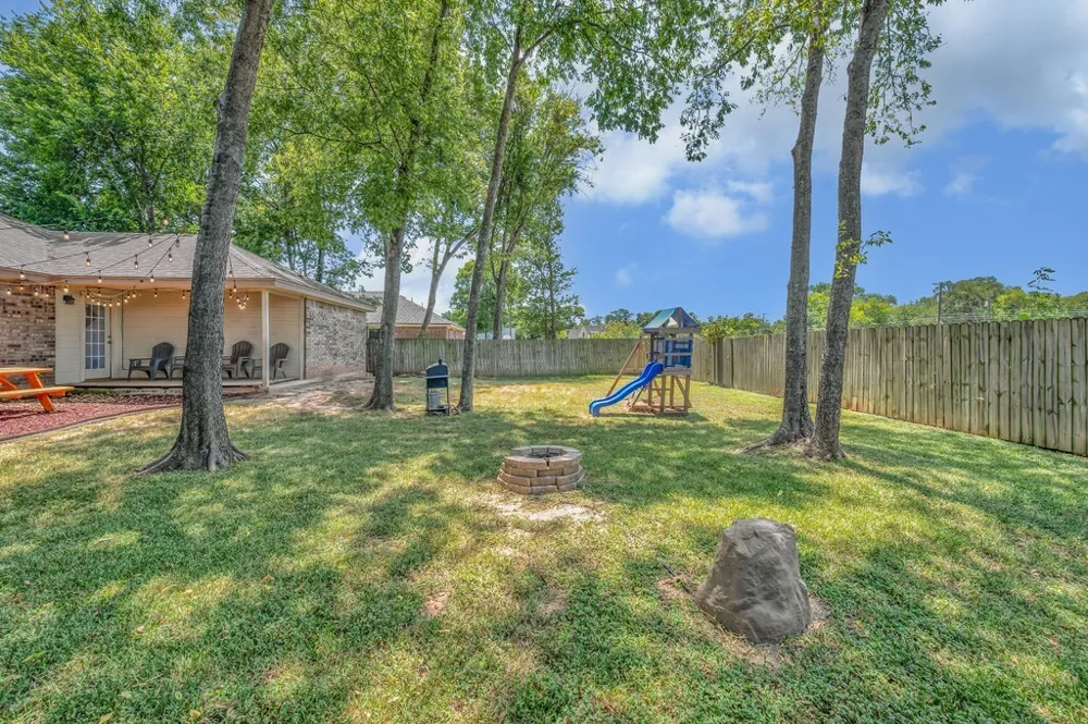 213 Woodlands Boulevard Bellmead, TX 76705