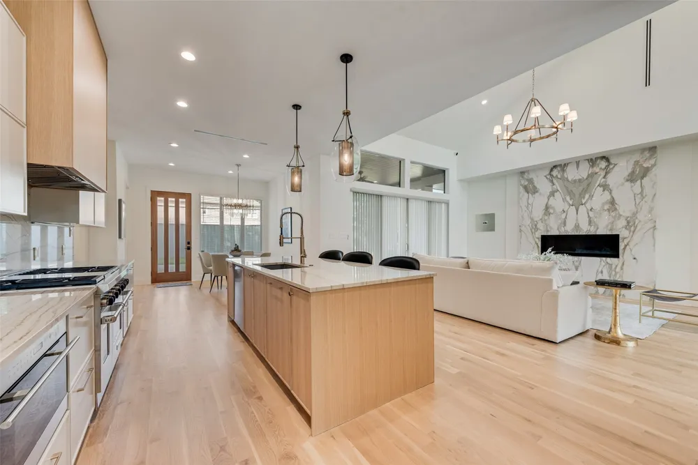 6411 Royal Lane Dallas, TX 75230