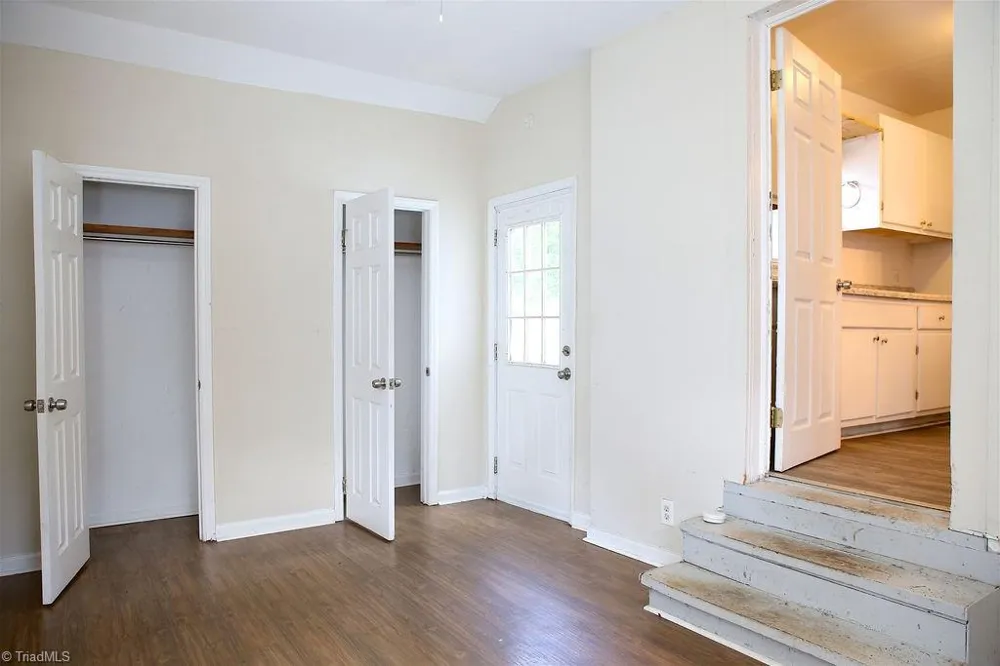 2214 Walker Avenue Greensboro, NC 27403