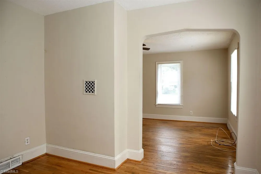 2214 Walker Avenue Greensboro, NC 27403