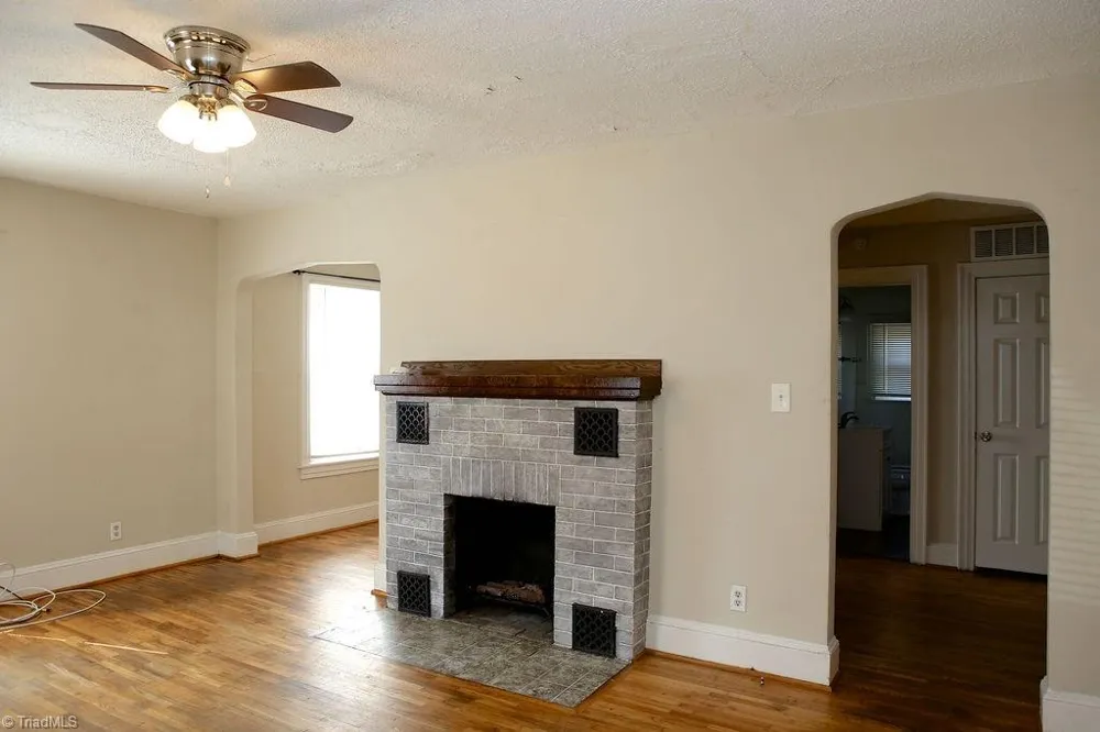 2214 Walker Avenue Greensboro, NC 27403