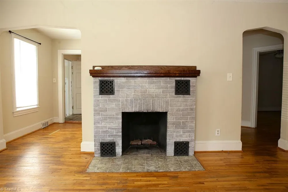 2214 Walker Avenue Greensboro, NC 27403