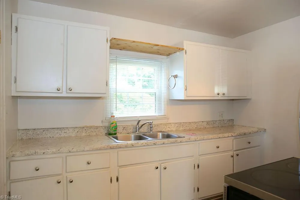 2214 Walker Avenue Greensboro, NC 27403