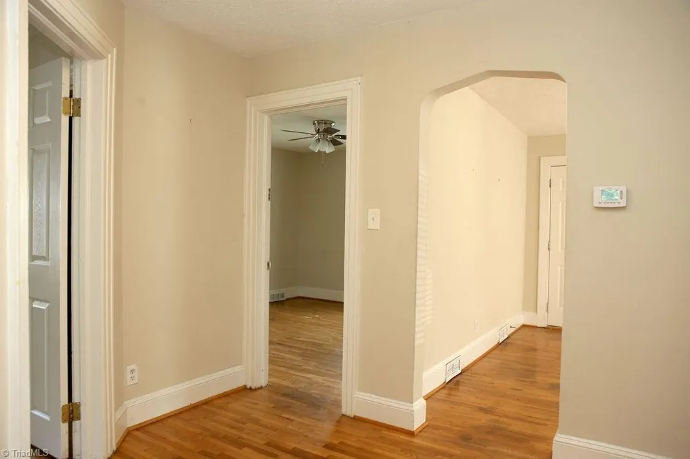 2214 Walker Avenue Greensboro, NC 27403