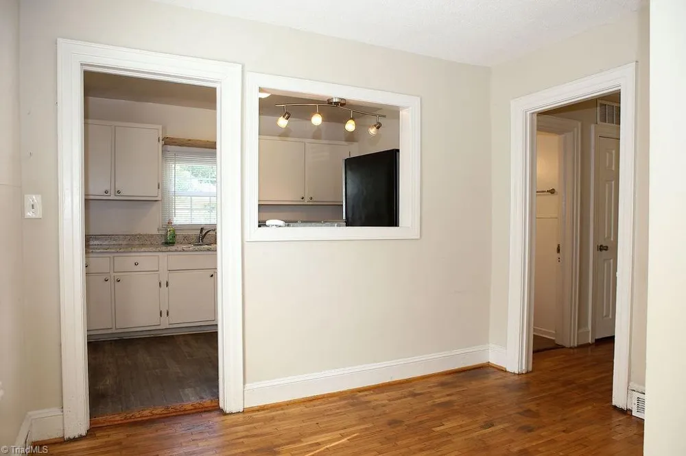 2214 Walker Avenue Greensboro, NC 27403