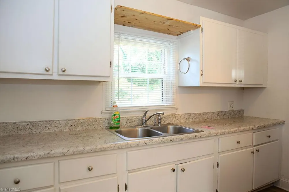 2214 Walker Avenue Greensboro, NC 27403