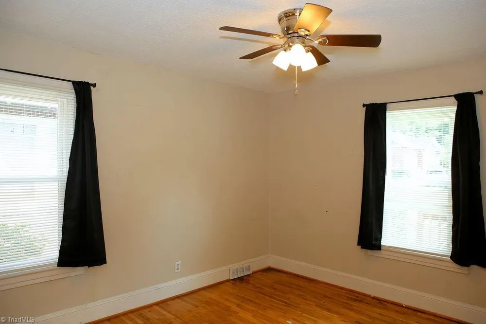 2214 Walker Avenue Greensboro, NC 27403