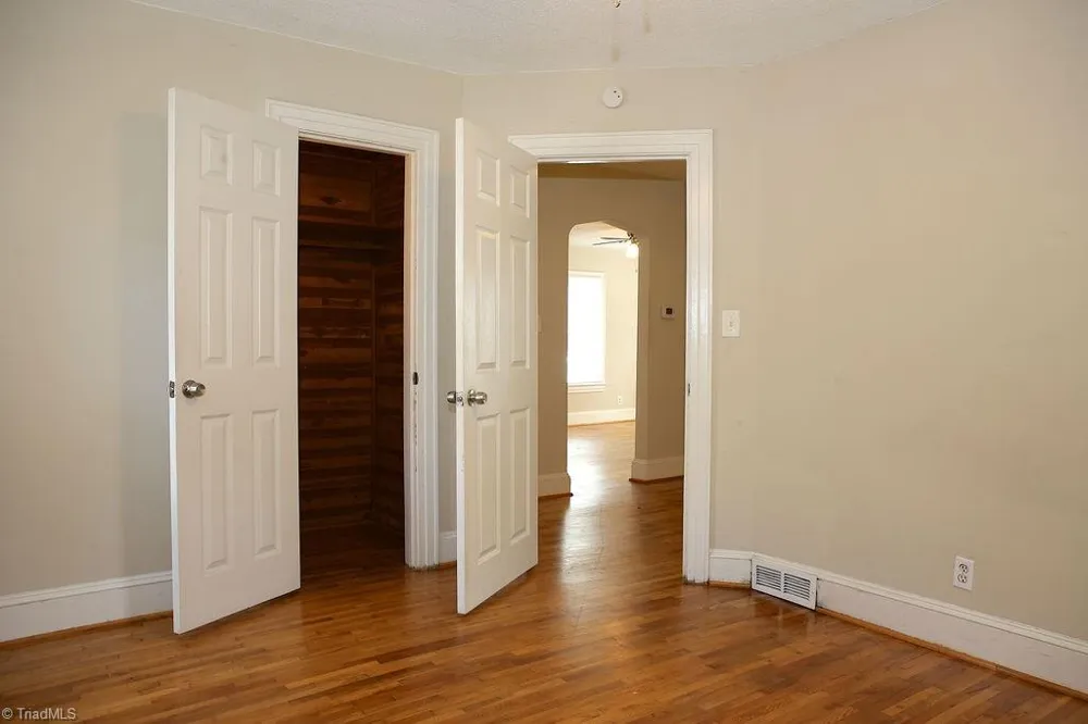 2214 Walker Avenue Greensboro, NC 27403