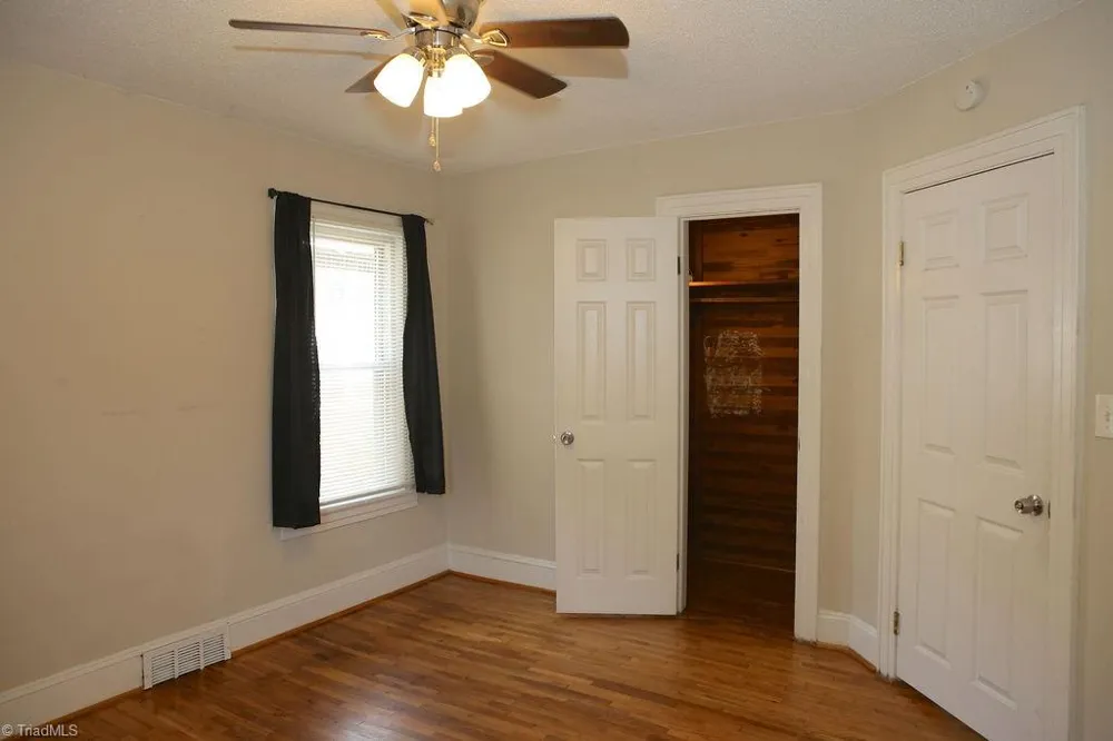 2214 Walker Avenue Greensboro, NC 27403