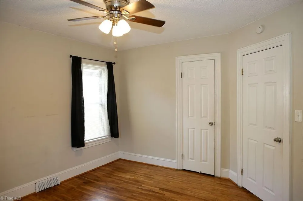 2214 Walker Avenue Greensboro, NC 27403