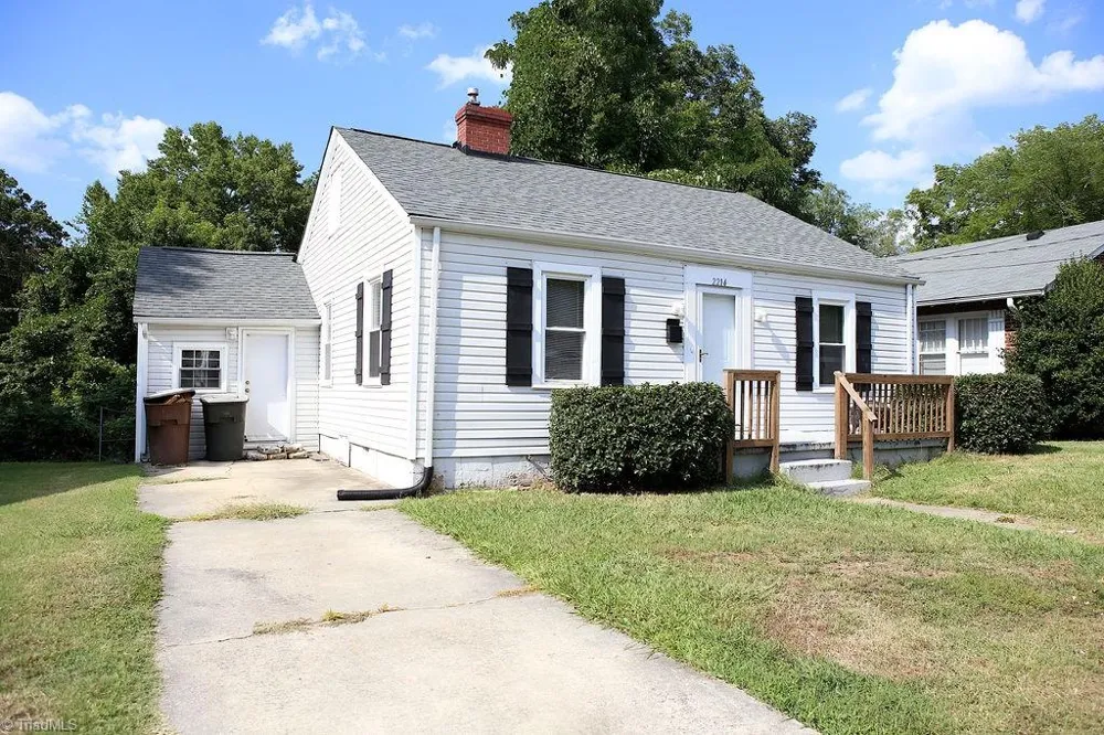 2214 Walker Avenue Greensboro, NC 27403