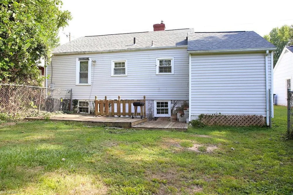 2214 Walker Avenue Greensboro, NC 27403