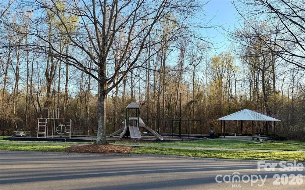 1004 Hawker Road Matthews, NC 28104