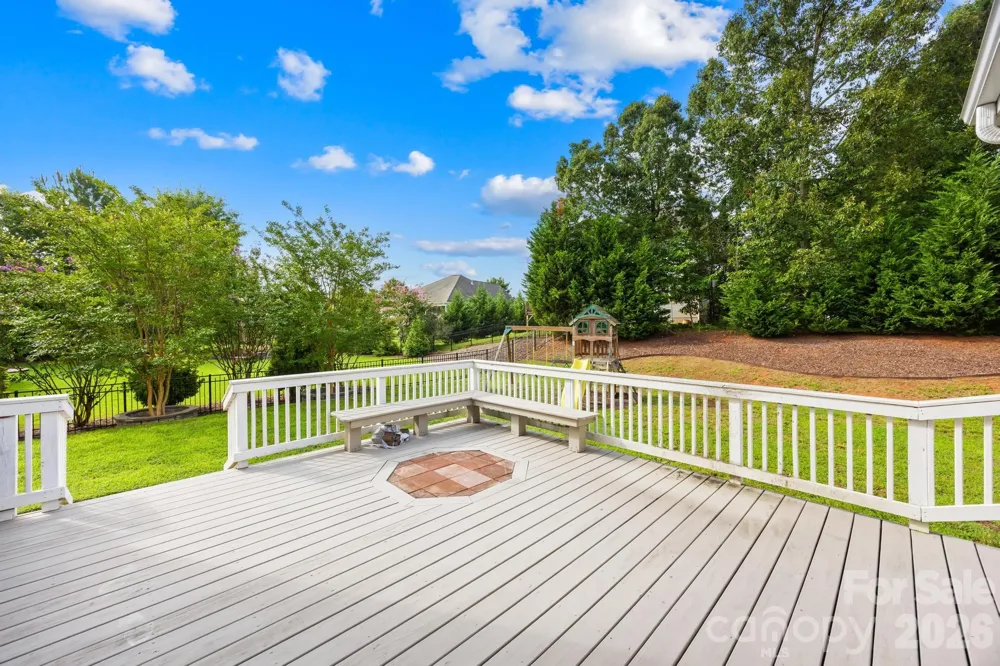 1004 Hawker Road Matthews, NC 28104